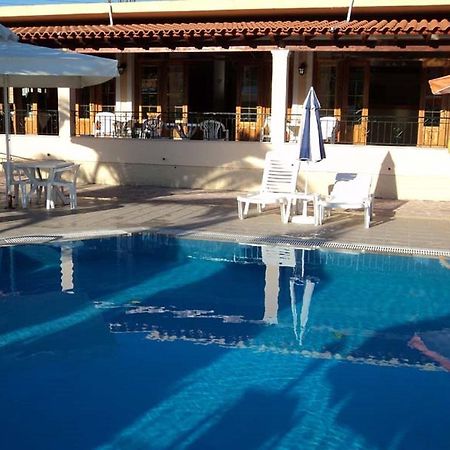 Faethon Aparthotel Karousadhes  Kamer foto